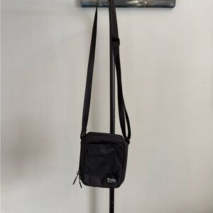 lululemon athletica Black Easy Access 1.5L Crossbody Bag